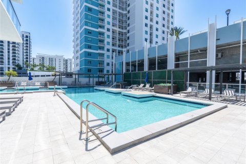 Condominio en alquiler en Miami, Florida, 2 dormitorios, 87.33 m2 № 2026118 - foto 29