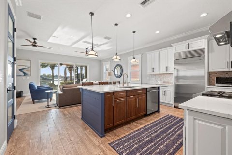 House in Bradenton, Florida 4 bedrooms, 279.64 sq.m. № 1614477 - photo 10