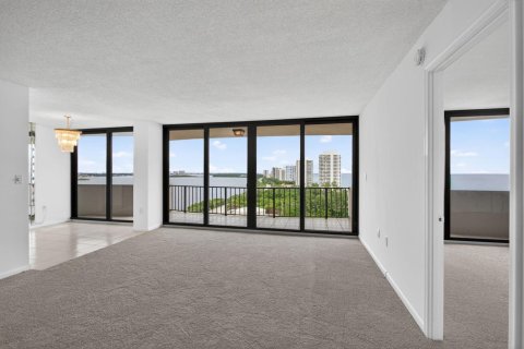 Condominio en venta en Riviera Beach, Florida, 2 dormitorios, 112.41 m2 № 2267916 - foto 6