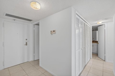 Condominio en venta en Riviera Beach, Florida, 2 dormitorios, 112.41 m2 № 2267916 - foto 24