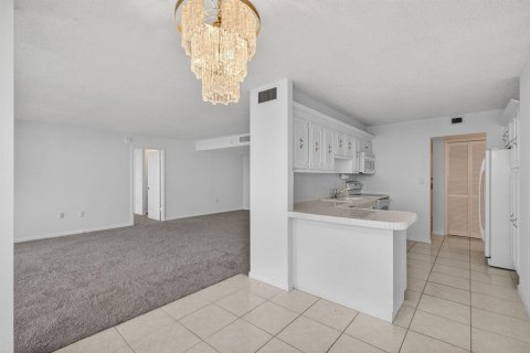 Condominio en venta en Riviera Beach, Florida, 2 dormitorios, 112.41 m2 № 2267916 - foto 14