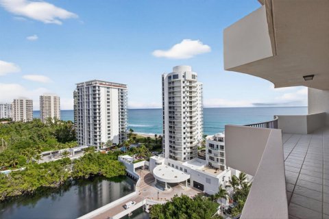 Condominio en venta en Riviera Beach, Florida, 2 dormitorios, 112.41 m2 № 2267916 - foto 2