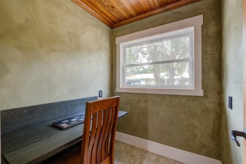 House in Sarasota, Florida 3 bedrooms, 181.62 sq.m. № 2214242 - photo 28