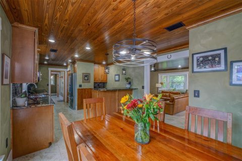 House in Sarasota, Florida 3 bedrooms, 181.62 sq.m. № 2214242 - photo 17