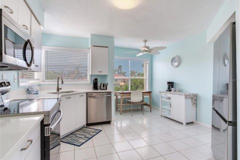 Condominio en venta en Saint Petersburg, Florida, 2 dormitorios, 99.41 m2 № 1687070 - foto 9