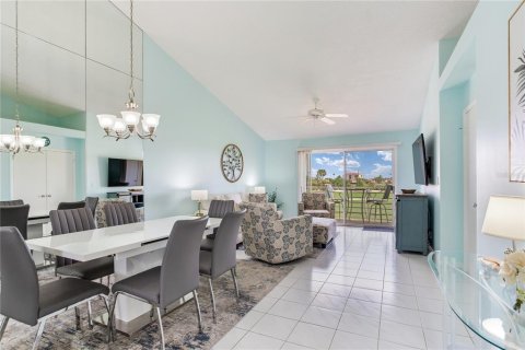 Condominio en venta en Saint Petersburg, Florida, 2 dormitorios, 99.41 m2 № 1687070 - foto 18