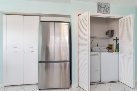 Condominio en venta en Saint Petersburg, Florida, 2 dormitorios, 99.41 m2 № 1687070 - foto 13