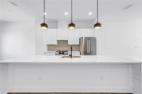 Adosado en venta en Saint Petersburg, Florida, 3 dormitorios, 195.56 m2 № 1838787 - foto 15
