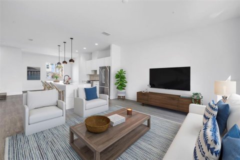 Adosado en venta en Saint Petersburg, Florida, 3 dormitorios, 195.56 m2 № 1838787 - foto 3