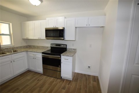 Appartement à louer à Winter Haven, Floride: 3 chambres, 96.62 m2 № 2306809 - photo 4