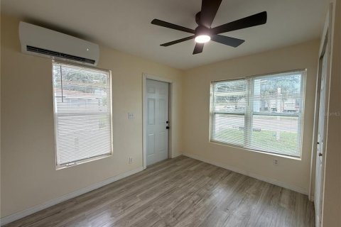 Apartment in Saint Petersburg, Florida 1 bedroom, 41.81 sq.m. № 2394223 - photo 8