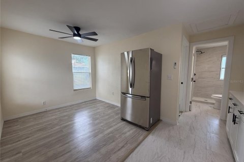 Apartment in Saint Petersburg, Florida 1 bedroom, 41.81 sq.m. № 2394223 - photo 3