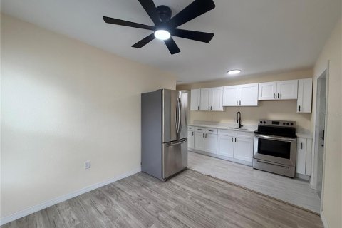 Apartment in Saint Petersburg, Florida 1 bedroom, 41.81 sq.m. № 2394223 - photo 2