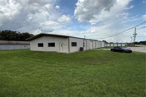Propiedad comercial en alquiler en Bushnell, Florida, 92.9 m2 № 1821218 - foto 1