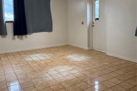Propiedad comercial en alquiler en Bushnell, Florida, 92.9 m2 № 1821218 - foto 6