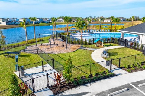 House in Apollo Beach, Florida 4 bedrooms, 283.63 sq.m. № 2113253 - photo 30