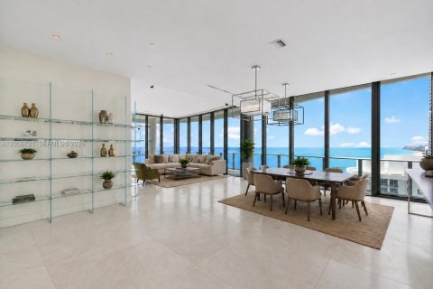 Copropriété à vendre à Sunny Isles Beach, Floride: 3 chambres, 310.29 m2 № 2075015 - photo 12
