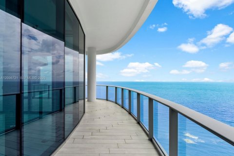 Copropriété à vendre à Sunny Isles Beach, Floride: 3 chambres, 310.29 m2 № 2075015 - photo 8