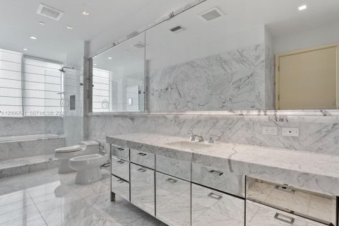Copropriété à vendre à Sunny Isles Beach, Floride: 3 chambres, 310.29 m2 № 2075015 - photo 20