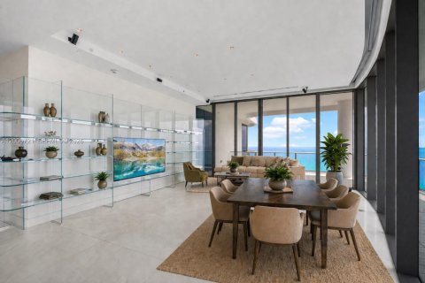 Copropriété à vendre à Sunny Isles Beach, Floride: 3 chambres, 310.29 m2 № 2075015 - photo 10