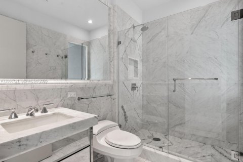 Copropriété à vendre à Sunny Isles Beach, Floride: 3 chambres, 310.29 m2 № 2075015 - photo 27