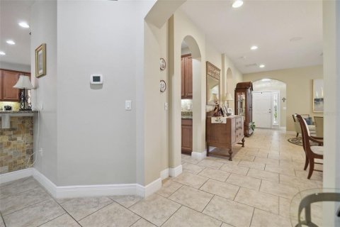 House in Tampa, Florida 4 bedrooms, 295.8 sq.m. № 1690191 - photo 18
