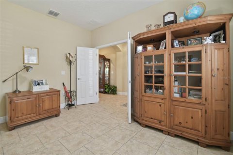 House in Tampa, Florida 4 bedrooms, 295.8 sq.m. № 1690191 - photo 12