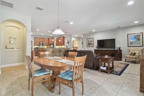 House in Tampa, Florida 4 bedrooms, 295.8 sq.m. № 1690191 - photo 24