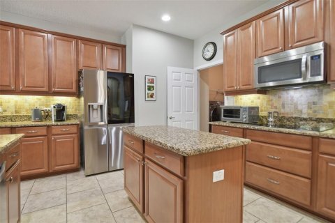 House in Tampa, Florida 4 bedrooms, 295.8 sq.m. № 1690191 - photo 27