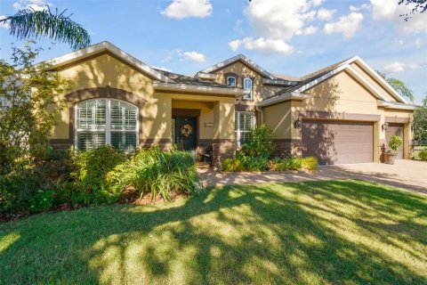 House in Tampa, Florida 4 bedrooms, 295.8 sq.m. № 1690191 - photo 3