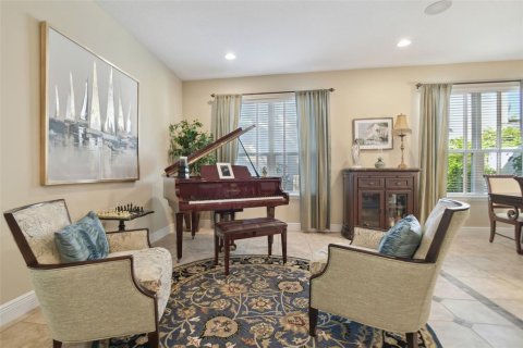 House in Tampa, Florida 4 bedrooms, 295.8 sq.m. № 1690191 - photo 14
