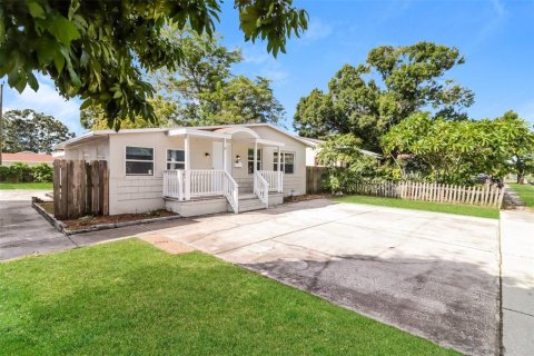 Villa ou maison à vendre à Saint Petersburg, Floride: 3 chambres, 159.98 m2 № 2114880 - photo 2