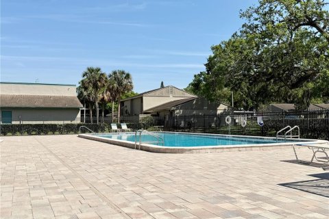 Condo in Temple Terrace, Florida, 2 bedrooms  № 1576269 - photo 25