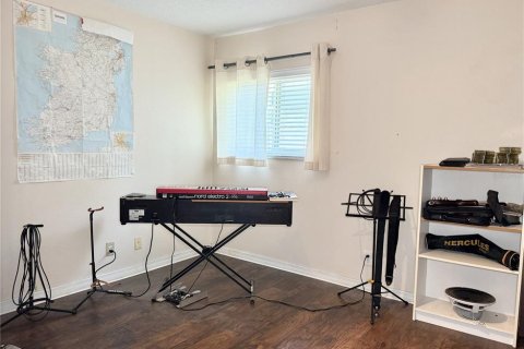 Condo in Temple Terrace, Florida, 2 bedrooms  № 1576269 - photo 14