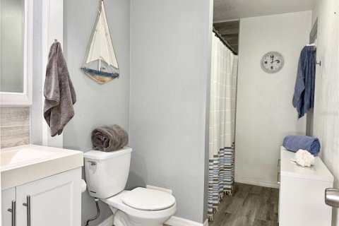 Condo in Temple Terrace, Florida, 2 bedrooms  № 1576269 - photo 13