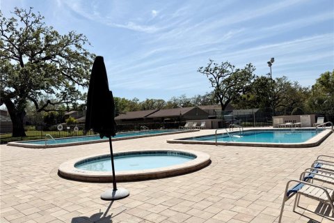 Condo in Temple Terrace, Florida, 2 bedrooms  № 1576269 - photo 26