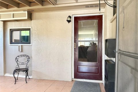 Condo in Temple Terrace, Florida, 2 bedrooms  № 1576269 - photo 19