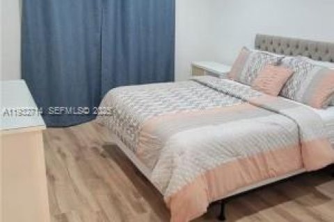 Villa ou maison à louer à Sunrise, Floride: 2 chambres, 76.83 m2 № 1992193 - photo 18