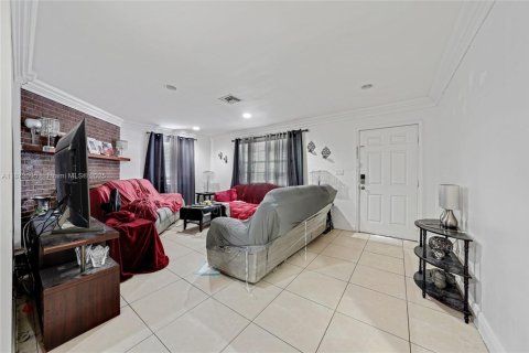 Купить виллу или дом в Холливуд, Флорида 3 спальни, 128.58м2, № 1928356 - фото 4