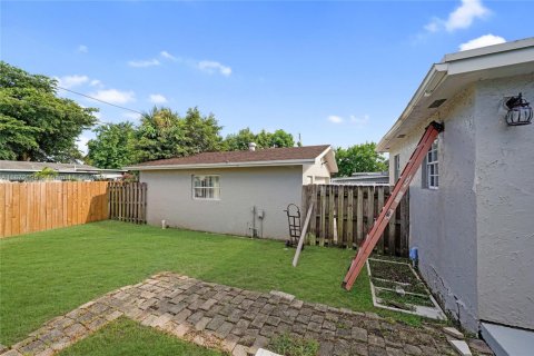 Купить виллу или дом в Холливуд, Флорида 3 спальни, 128.58м2, № 1928356 - фото 9