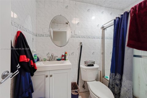 Купить виллу или дом в Холливуд, Флорида 3 спальни, 128.58м2, № 1928356 - фото 11