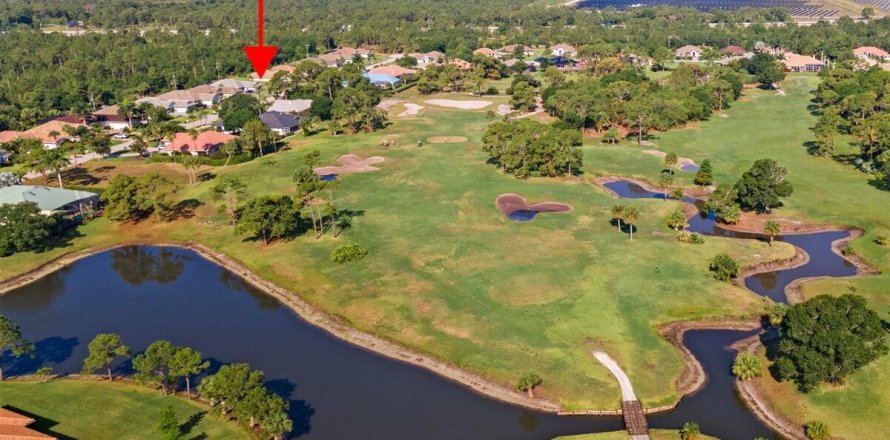 Terrain à Fort Pierce, Floride № 1182108