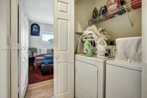 Купить таунхаус в Уэстон, Флорида 3 спальни, 127м2, № 1966741 - фото 17