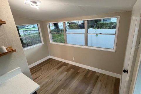 Villa ou maison à vendre à Tampa, Floride: 2 chambres, 70.23 m2 № 2226243 - photo 18