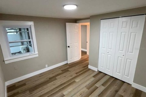 Villa ou maison à vendre à Tampa, Floride: 2 chambres, 70.23 m2 № 2226243 - photo 11