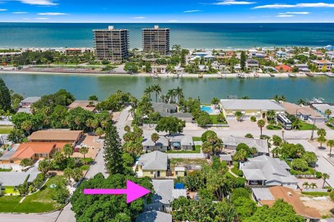 Casa en alquiler en Saint Pete Beach, Florida, 2 dormitorios, 80.45 m2 № 2103061 - foto 2