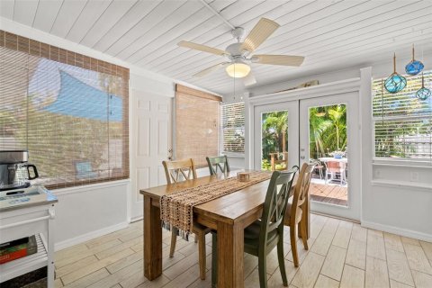 Casa en alquiler en Saint Pete Beach, Florida, 2 dormitorios, 80.45 m2 № 2103061 - foto 13