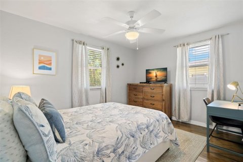 Casa en alquiler en Saint Pete Beach, Florida, 2 dormitorios, 80.45 m2 № 2103061 - foto 17