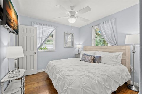 Casa en alquiler en Saint Pete Beach, Florida, 2 dormitorios, 80.45 m2 № 2103061 - foto 14