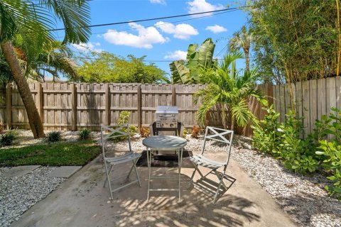 Casa en alquiler en Saint Pete Beach, Florida, 2 dormitorios, 80.45 m2 № 2103061 - foto 21